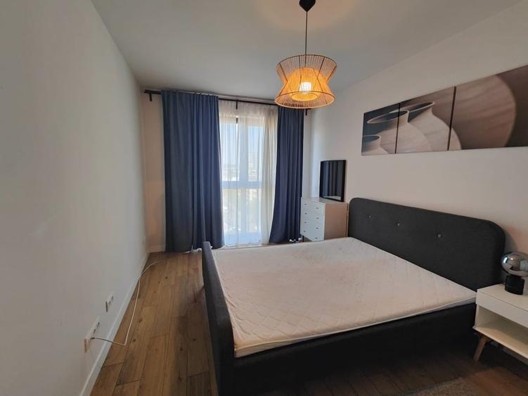 Apartament cu 2 camere semidecomandat, mobilat în Mărăști