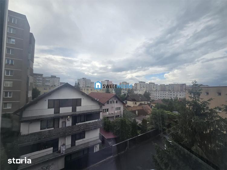 Apartament cu 2 camere semidecomandat în Florilor