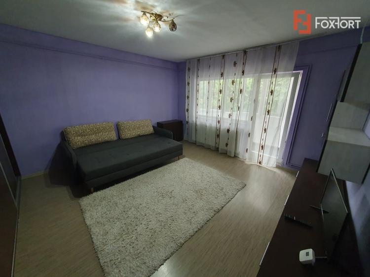 Apartament cu 2 camere decomandat, mobilat în Steaua