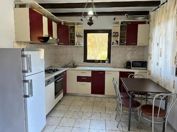 Casă cu 4 camere cu Teren 3400 Mp în Porumbacu de Sus