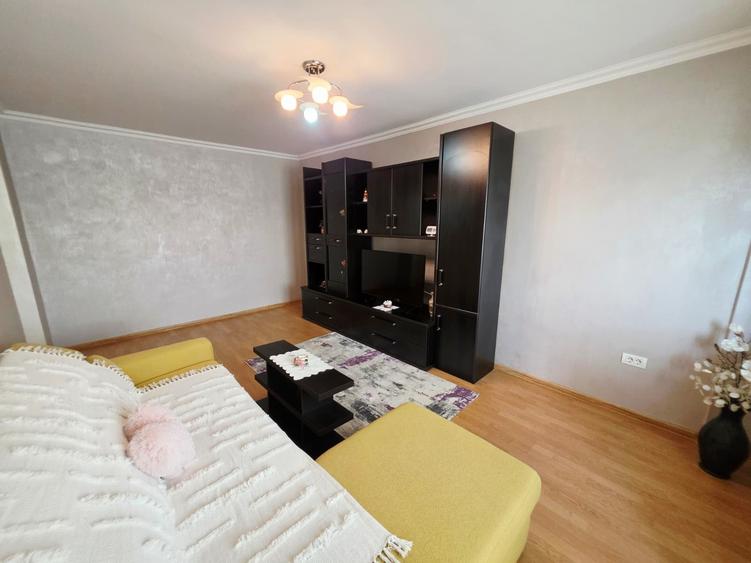 Apartament cu 2 camere decomandat în 9 Mai