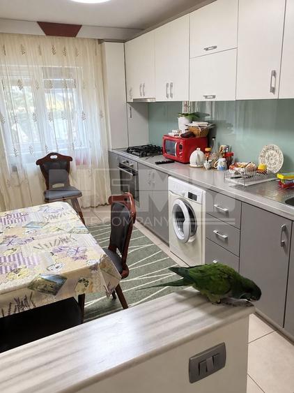Apartament cu 3 camere decomandat în Burdujeni