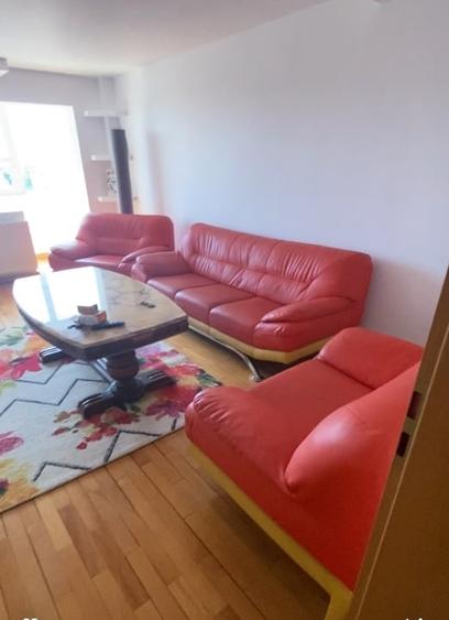 Apartament cu 3 camere decomandat în Telegrafului