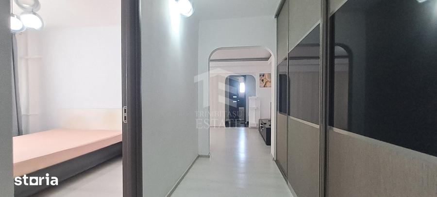 Apartament cu 3 camere semidecomandat în Militari