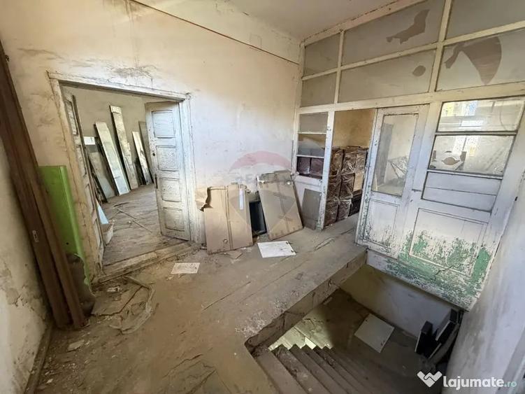 Spațiu comercial, de 350 mp, în Ultracentral