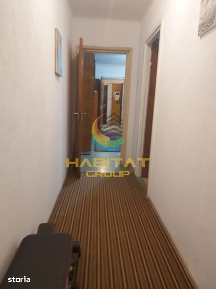 Apartament cu 3 camere semidecomandat în Berceni — fotografia 2