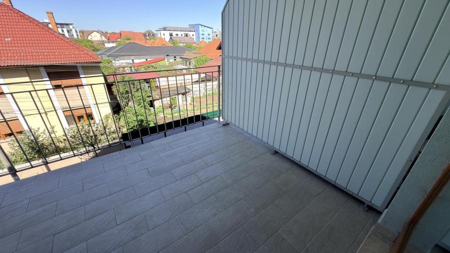 Apartament cu 3 camere în Calea Dumbrăvii