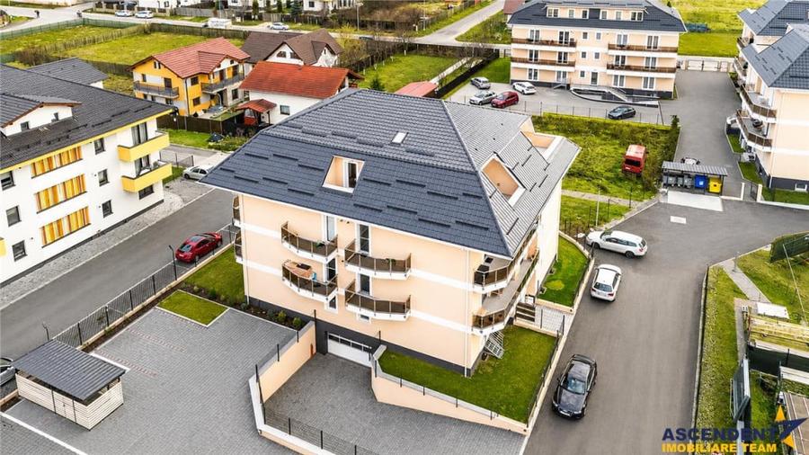 Proprietate Noua | Prima | Gradina proprie, regim tip vila, - 2