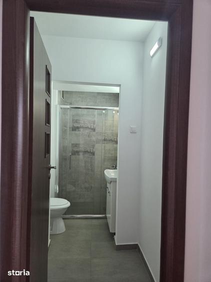 Apartament cu balcon, lift, 2 camere, Piata Romana - 15