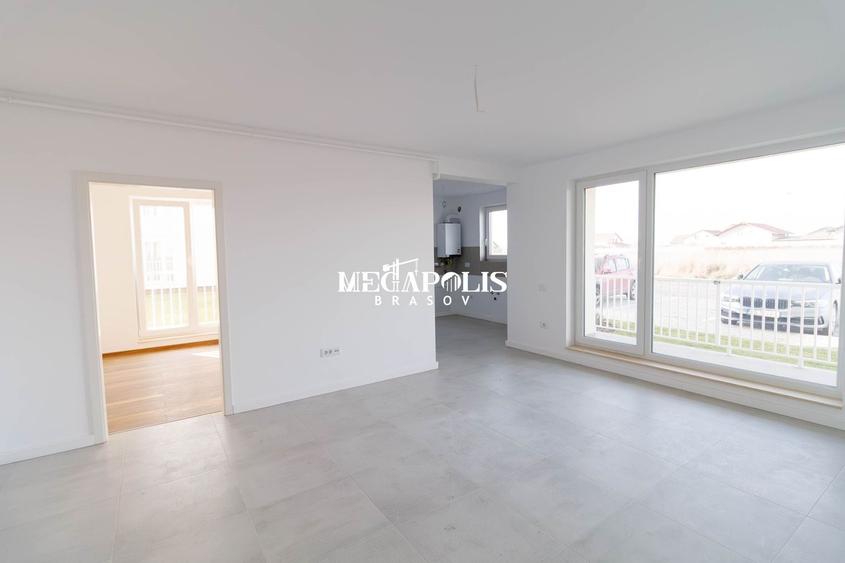 Apartament cu 3 camere decomandat în Sânpetru