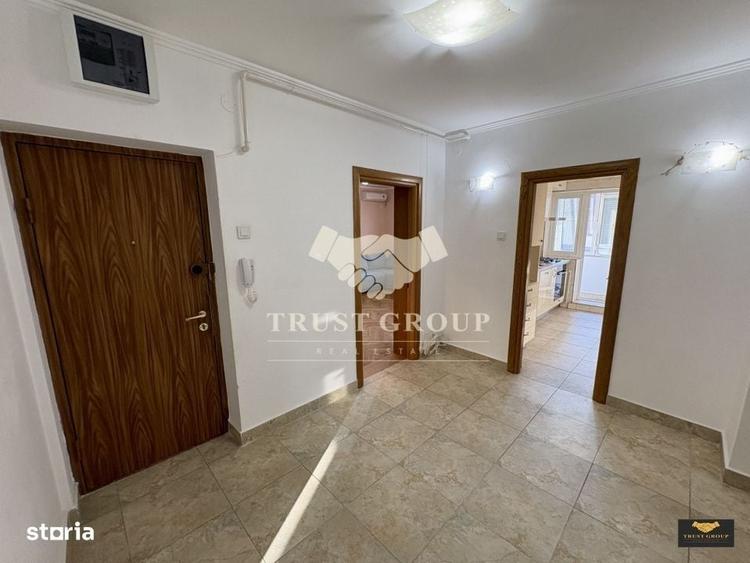 Apartament cu 3 camere decomandat în Domenii