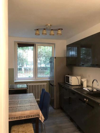 Apartament cu 2 camere semidecomandat în Rogerius