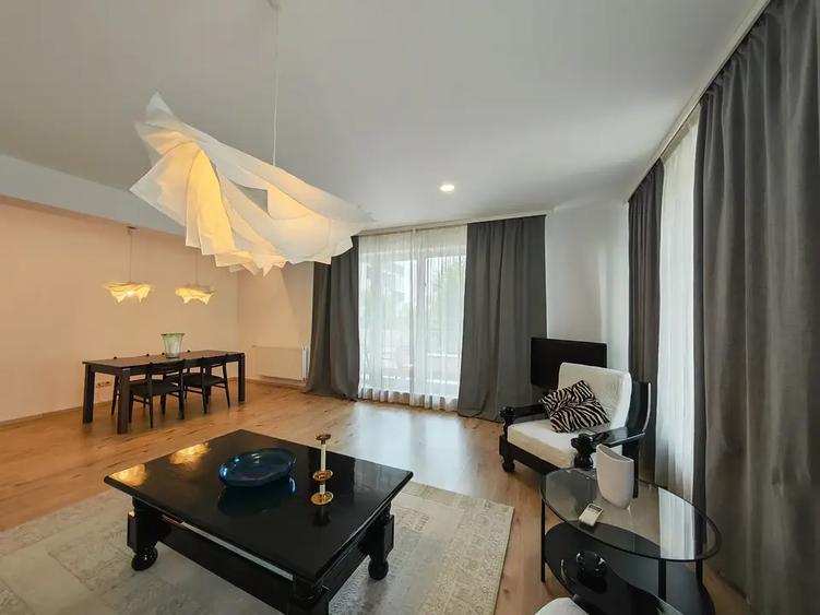 Apartament cu 3 camere decomandat, mobilat în Barbu Văcărescu