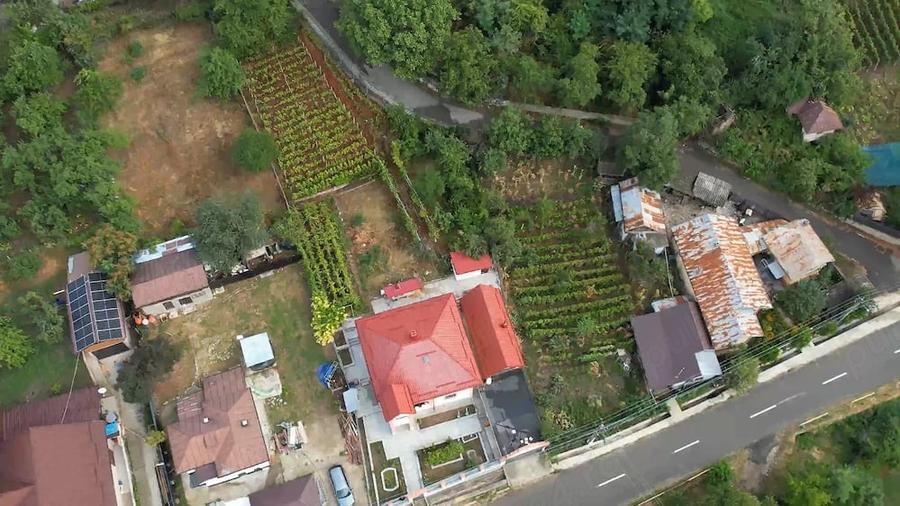 Casă cu Teren 1107 Mp în Călugăreni