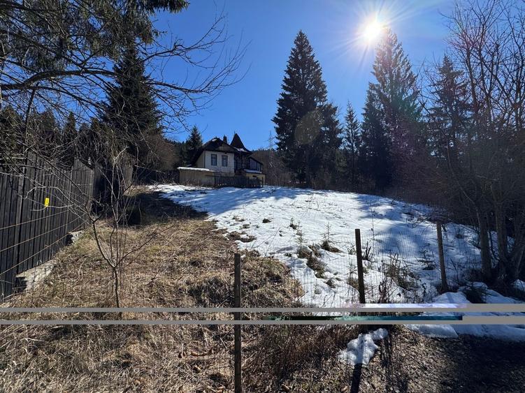 Teren Construcții intravilan de 1664 mp, în Central