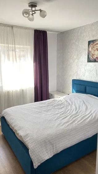 Apartament cu 3 camere decomandat, mobilat în Tractorul