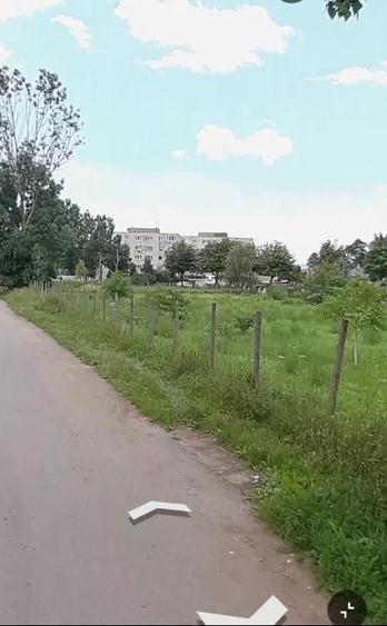 Teren agricol intravilan de 10000 mp, în Central