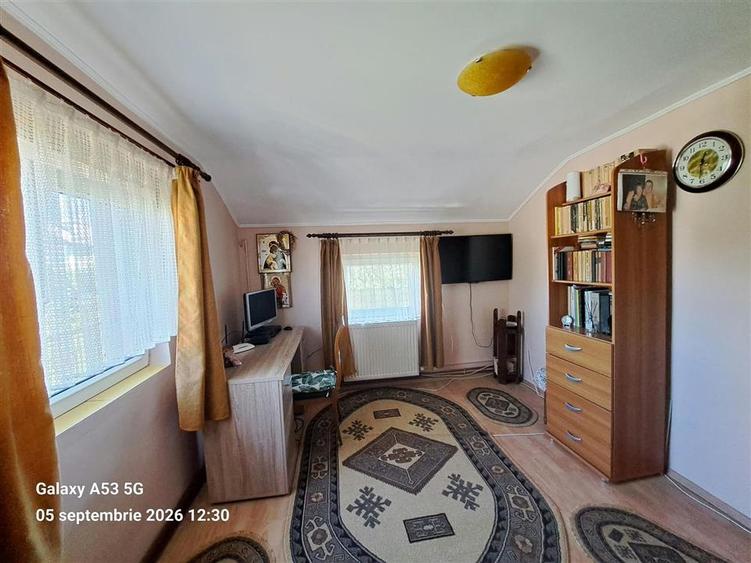 Casă individuală cu 5 camere cu Garaj în Tunari