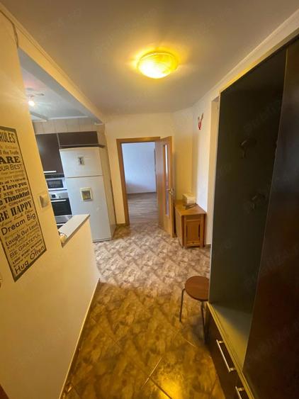 Apartament cu 4 camere decomandat în Ozana