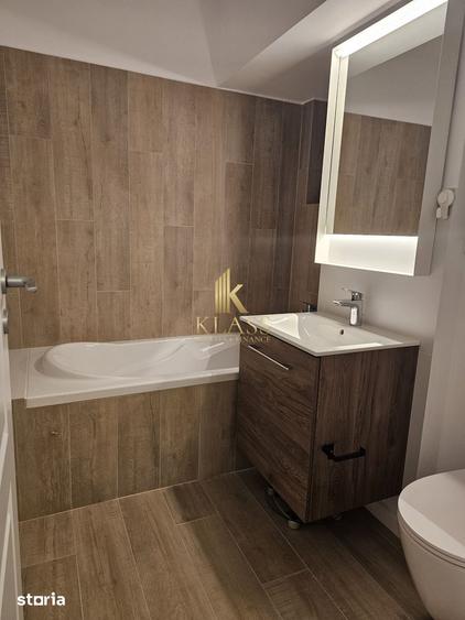 Apartament cu 3 camere în Centrul Civic