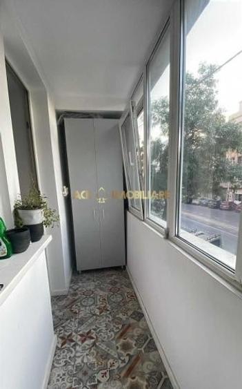 Apartament cu 2 camere decomandat, mobilat în Victoriei