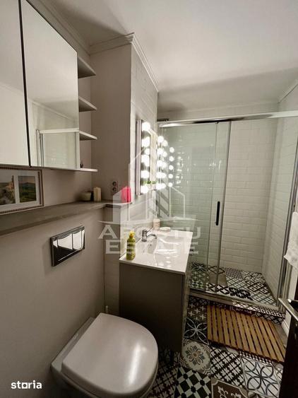 Apartament cu 3 camere decomandat, mobilat în Bucovina