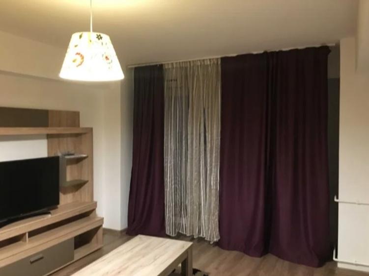 Apartament cu 2 camere semidecomandat, mobilat în Vitan