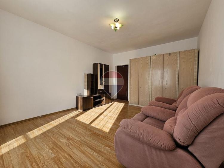 Apartament cu 2 camere decomandat, mobilat în Bună Ziua