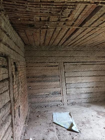 Casă cu 3 camere cu Teren 3900 Mp în Poiana Stampei