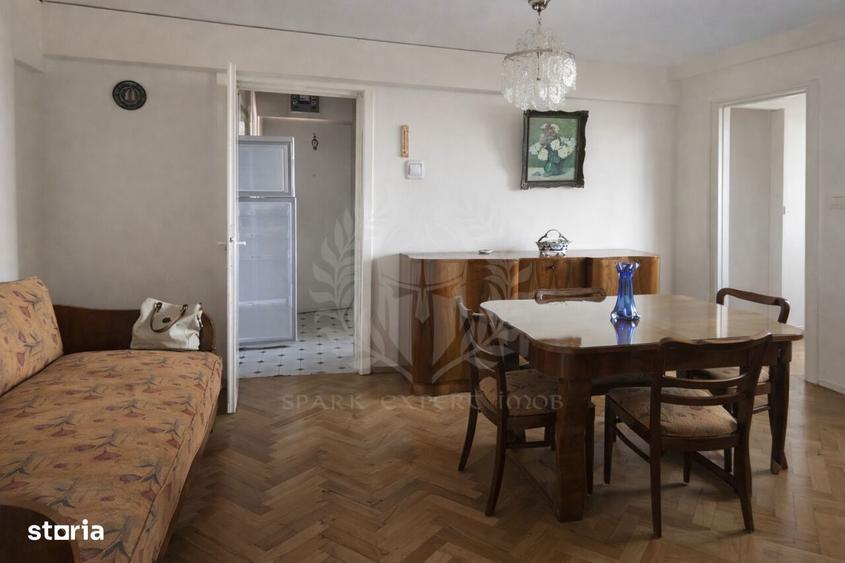 Apartament cu 2 camere semidecomandat în Ultracentral