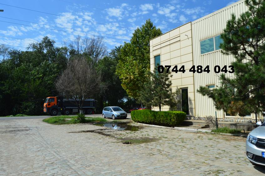 Spațiu industrial, de 1,400 mp, în Sud