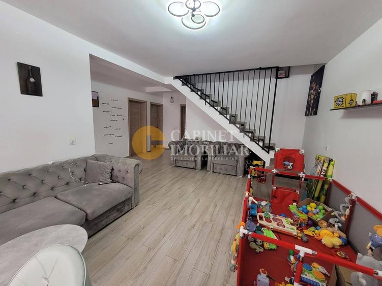 Casă individuală cu 3 camere cu Canalizare în Lunca Cetățuii