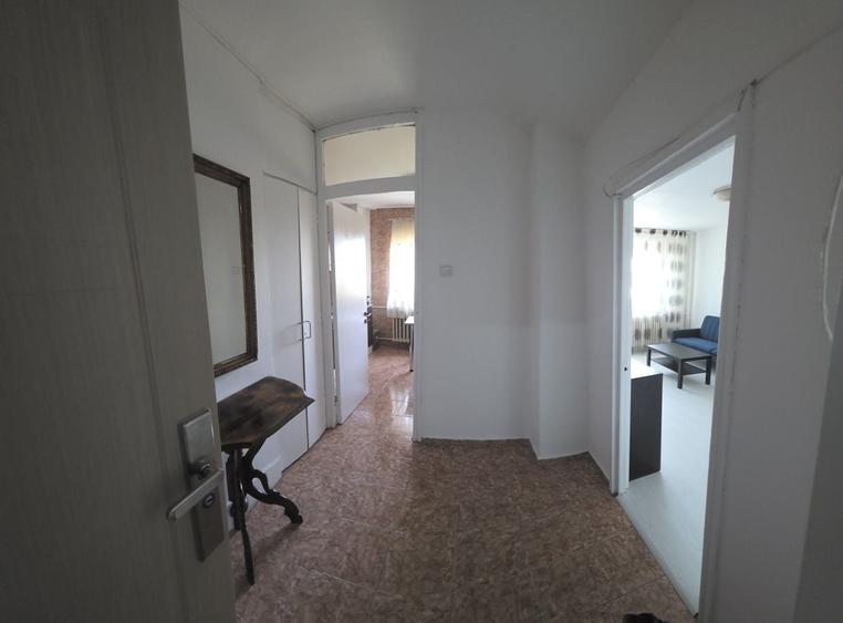 Apartament cu 2 camere semidecomandat în Turda
