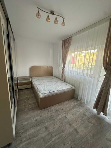 Apartament cu 3 camere decomandat în Bucium