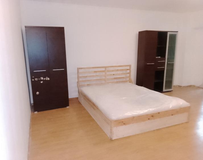 Garsonieră decomandată în Mihai Bravu
