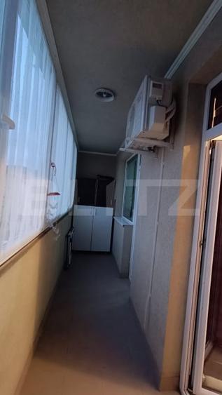 Apartament cu 2 camere semidecomandat, mobilat în Florești