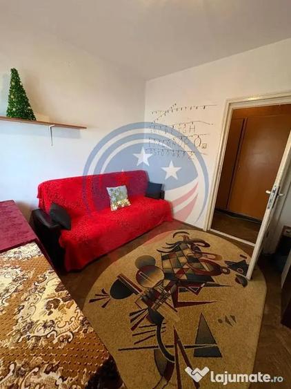 Apartament cu 4 camere semidecomandat în Calea Severinului