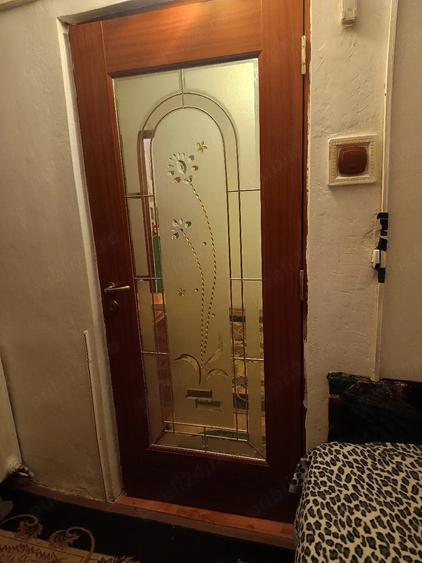 Vand apartament cu 2 camere la etajul 2, - 1