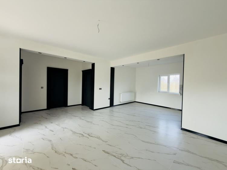 Duplex despartit prin camera tehnica, 3 camere - Beregsau Mare - 19