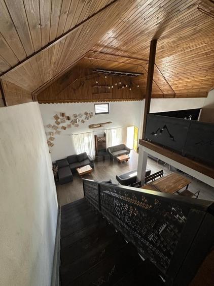 Casă individuală cu 12 camere cu Piscina în Băișoara