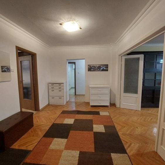 Apartament cu 4 camere decomandat în Kogălniceanu
