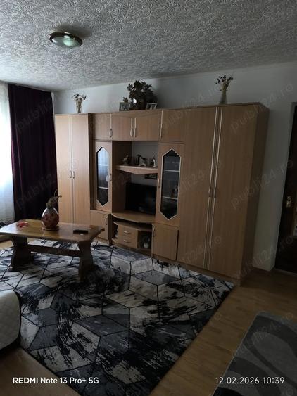 Apartament cu 3 camere nedecomandat în Noua