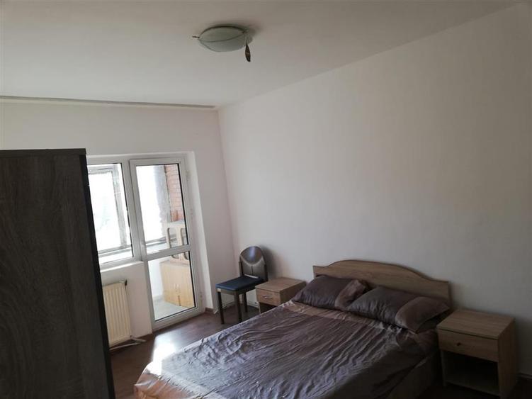 Apartament cu 2 camere decomandat, mobilat în Ultracentral