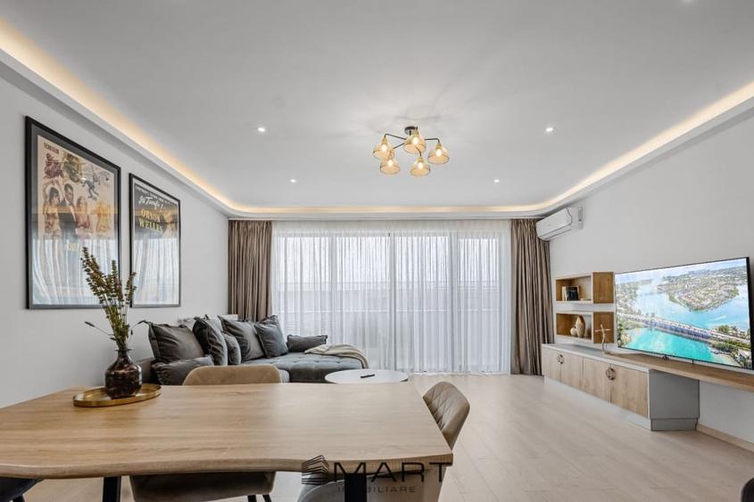 Apartament cu 4 camere decomandat în Tractorul