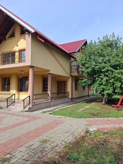 Casă cu 4 camere în Central