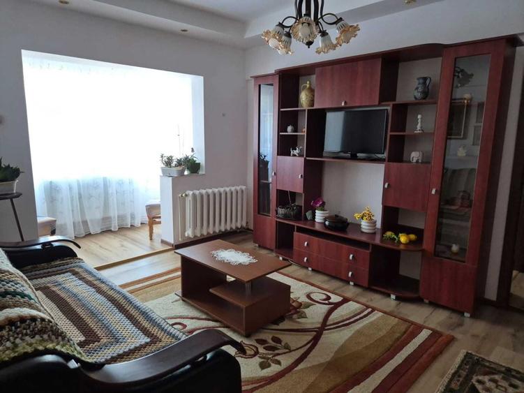 Apartament cu 2 camere semidecomandat în Exterior Vest