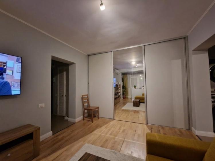 Apartament cu 2 camere semidecomandat, mobilat în Tomis II
