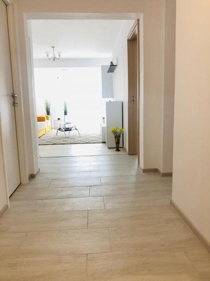 Apartament cu 3 camere decomandat, mobilat în Capitol