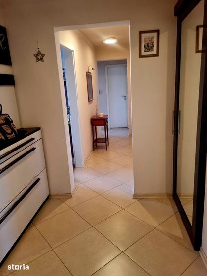 Apartament cu 3 camere, mobilat în Circumvalațiunii