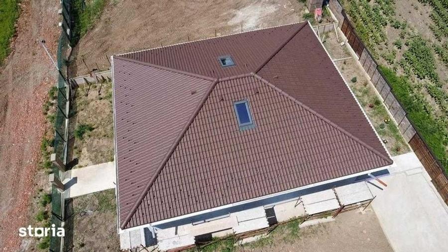 Casă cu 3 camere cu Teren 90 Mp în Lunca Cetățuii
